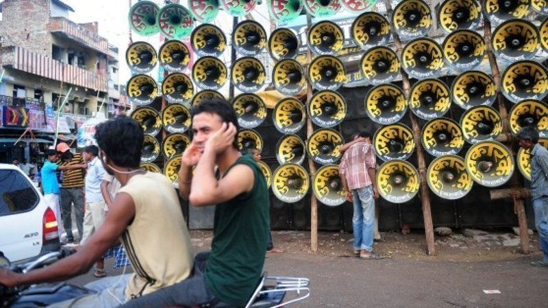 The Sound of Celebration: Finding Harmony Between Loudspeakers and&nbsp;Festivities